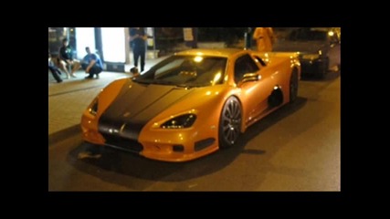 Богаташ кара най - мощната кола в света по улиците на Варна