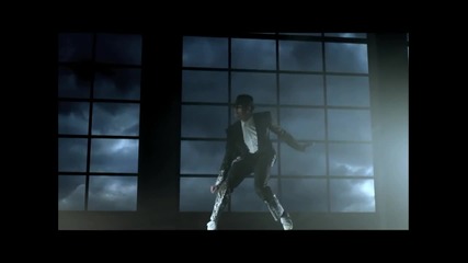 chris Brown - She Ain't You (високо качество)