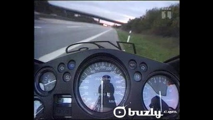 300 kmph on bike (nerki) [from www.buzly.com]