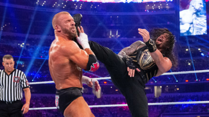 Triple H vs. Roman Reigns – WWE World Heavyweight Title Match: WrestleMania 32 (Full Match)