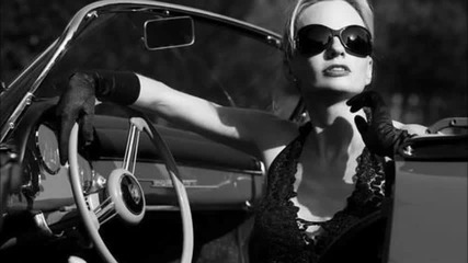 Nicolas Jaar - Stay In Love