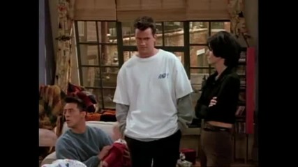 {sun} Friends - Monica makes the baby cry {funnny}