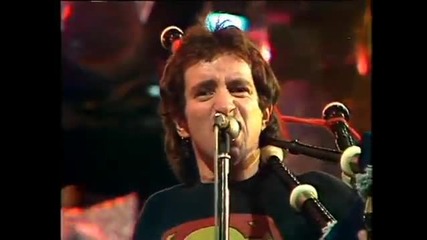 Ac/dc - It's A Long Way To The Top (live in 1976)