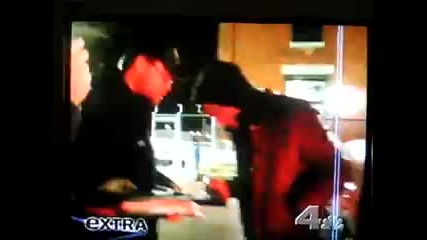 Extra (4 - 10 - 09) - Kristen Stewart 19th Birthday 