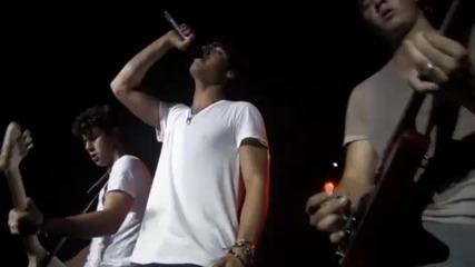 Jonas Brothers Behind The Scenes World Tour 2009 Part 4