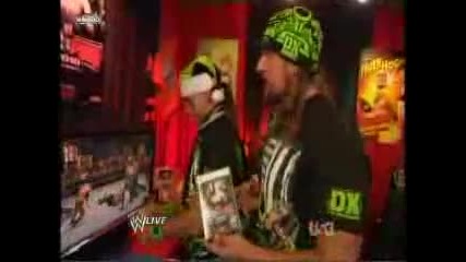 Dx Prodavat Stoka A Hornslogal Krade Shapkata na Shawn Michaels 