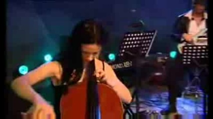 Scorpions - Dust In The Wind