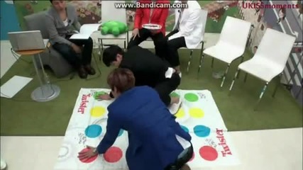 [eng Sub] U-kiss play Twister