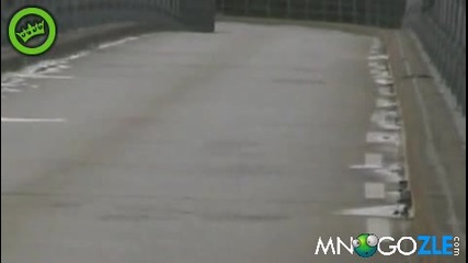 Стиска ли ти да минеш по този мост