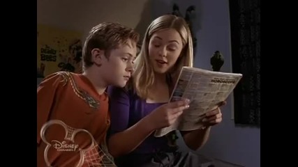 Moms Got a Date with a Vampire - Мама има среща с вампир - Part 2/9 