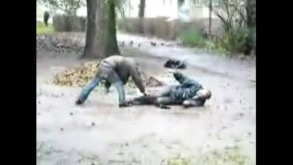 Пияни не могат да се изправят