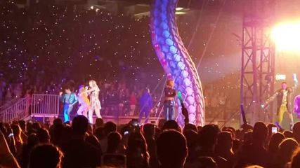 На живо от Глендейл! Taylor Swift - Shake It Off - Reputation Stadium Tour