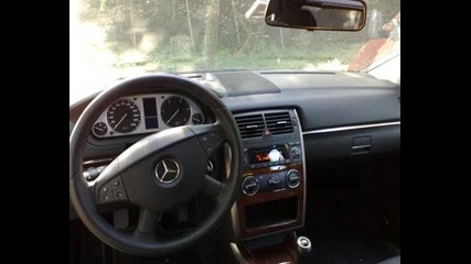 Mercedes B200