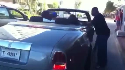 Justin Bieber Sean Kingston Call For Back-up On Miami Beach (july 30, 2011)