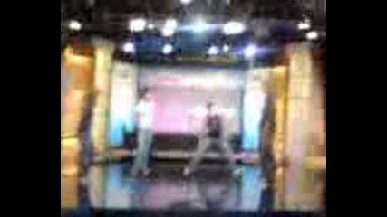 Ashley Tisdale- Good Morning America Rehearsal
