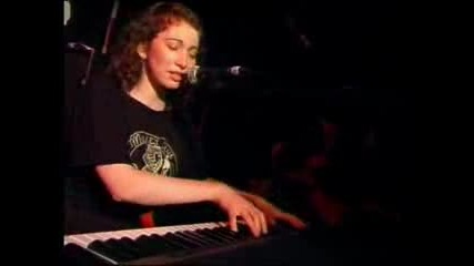 Regina Spektor - Sailor Song (live)