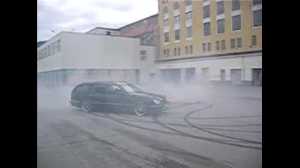 Mercedes Burnout 270 Cdi