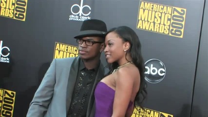 Kid Cudi - 2009 Red Carpet Interview (american Music Awards) 
