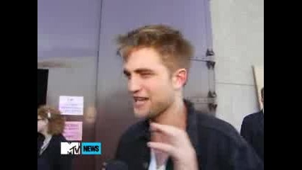 Mtv Movie Awards 2010 Backstage: Is Robert Pattinsons Hair The Source Of His Power 