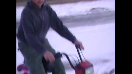 Ледена пързалка с мотор 