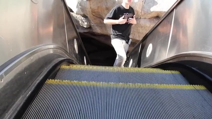 Електронна музикална тениска