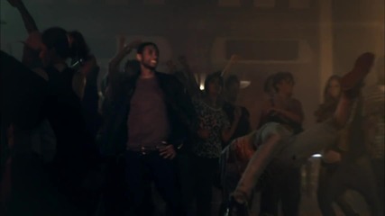 Usher - Dj Got Us Fallin' in Love ft. Pitbull