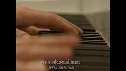 Kivanc Tatlitug piyano cal