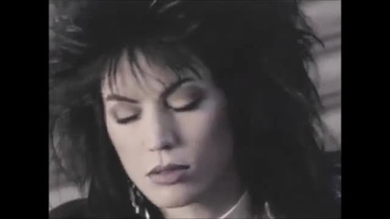 Joan Jett & The Blackhearts - I Hate Myself For Loving You (official Video)