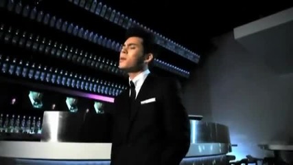 Q J - Waiting [ M V ]