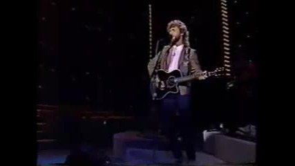 Keith Whitley ~ Dont Close Your Eyes (live 1989) 