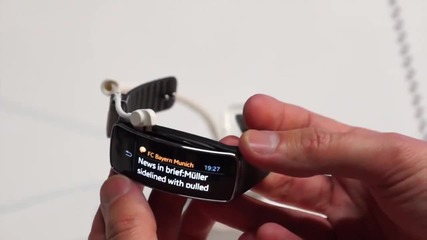 Първа среща - Samsung Gear Fit at Mwc 2014 (hd)