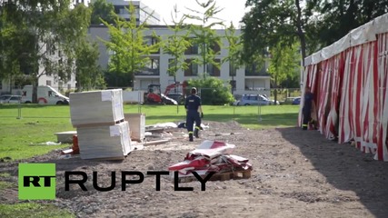 Германия: Червеният Кръст строят къмпинг за 200 души в Дресден