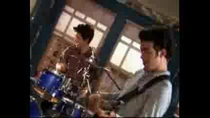 Jonas Brothers - Love Sick Vbox7 