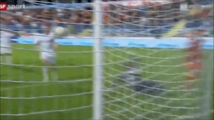 Черна гора - Швейцария 1 - 0 А Вучинич си събува гащетата след гола ! 