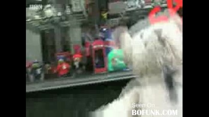 Misery Bear Goes To London 
