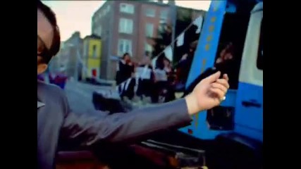 U2 - The Sweetest Thing Gq 