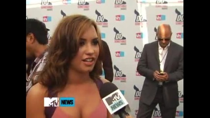 Demi Lovato interview at the Do Something Awards 2010