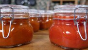 Два вида доматен сос | Вкусотии от буркана с Примож | 24Kitchen Bulgaria