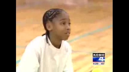 Изумителен 11 Годишен Атлет ! Бъдеща Звезда в Nba