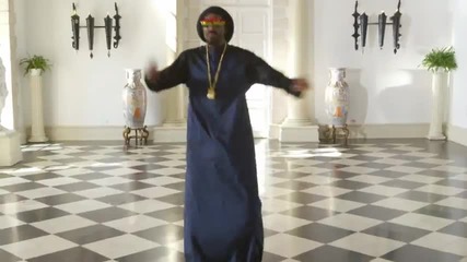 Snoop Lion feat. Angela Hunte - Here Comes the King