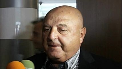 Венци Стефанов: Старата лисица Пенев знае какво върши, не е балама