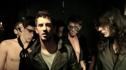 Poso Akoma-nikos Ganos
