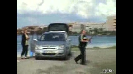 Remi Gaillard - Shark Attack