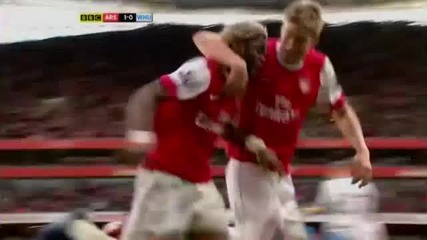 Arsenal 1 - 0 West Ham ( Alex Song ) 
