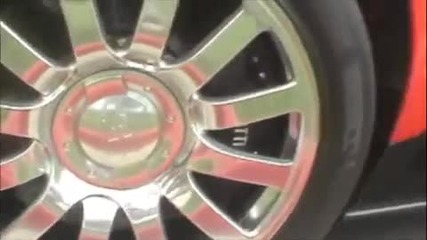 Bugatti Veyron accelerate 