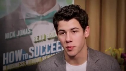 Зад сцените на How To Succeed - Nick Jonas записва Ep