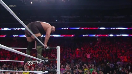 Wwe Raw - 12/10/12 John Cena vs Big Show + голямо меле стана!!!