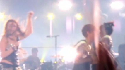 Miley Cyrus fly on the wall gypsy heart tour