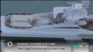 Суперлуксозна яхта се заби в мост във Флорида