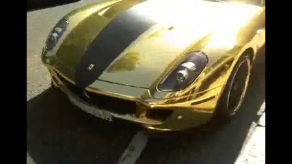 Златно Ferrari 599